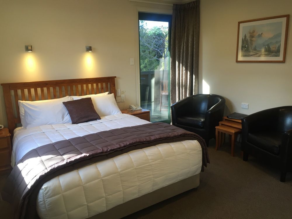 Lake Roxburgh Lodge Buitenkant foto